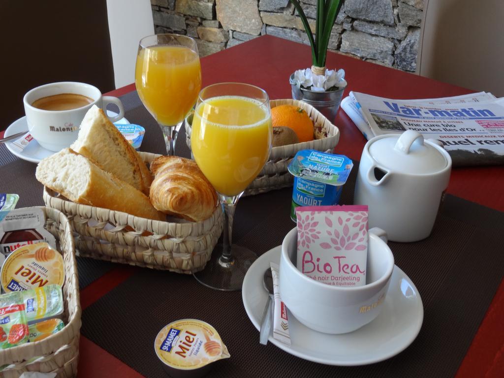 Auberge Du Cap Negre Le Lavandou Eksteriør bilde